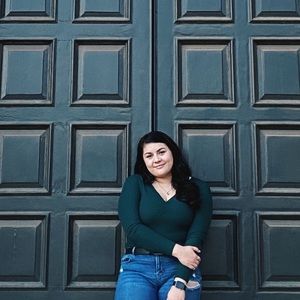 Meet your Posher, Alexis